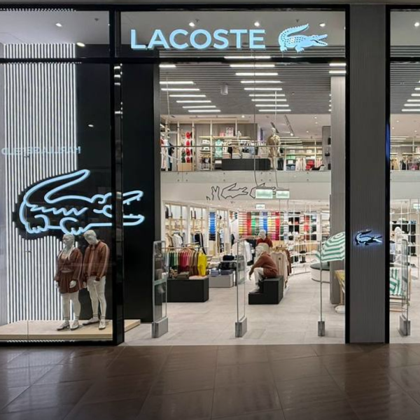 Бутик Lacoste открыл свои двери в новом концепте!