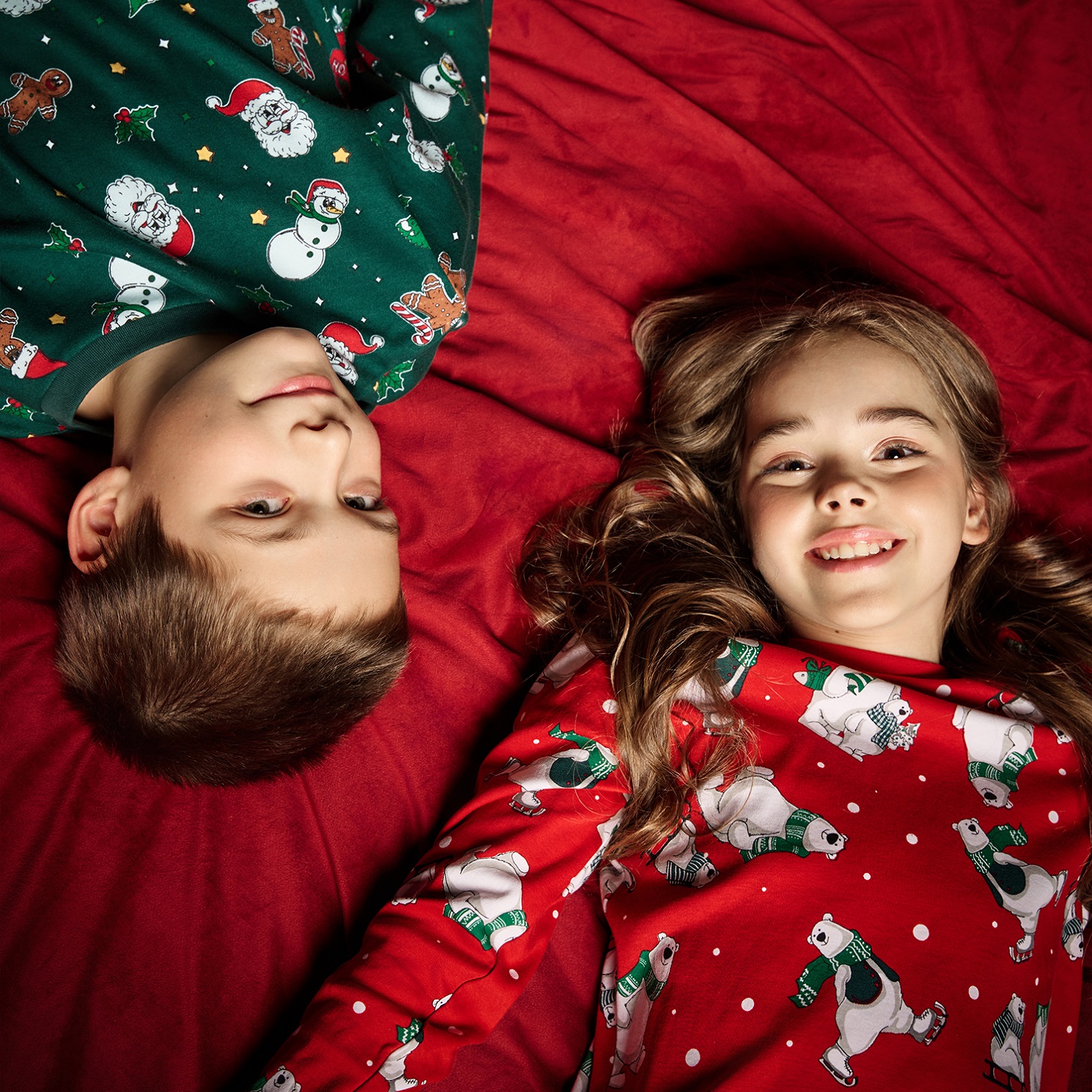 Выставка новогодних детских рисунков