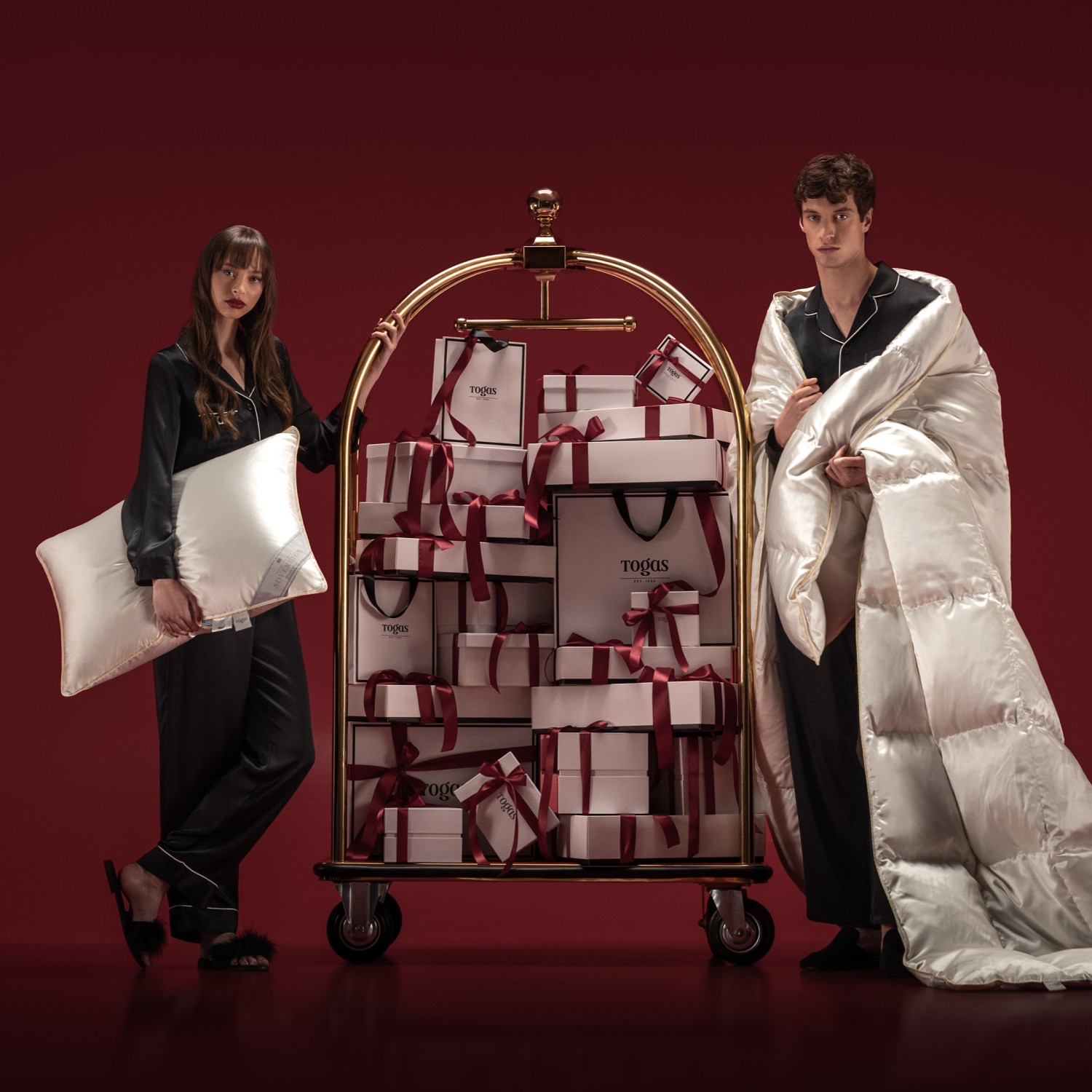 Любовь вдвойне в Togas